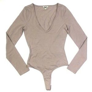 Madewell vneck long sleeve bodysuit